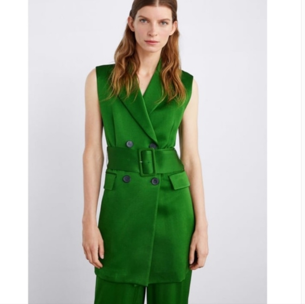 Zara Satin Vest with belt and pants - Picture 3 of 4